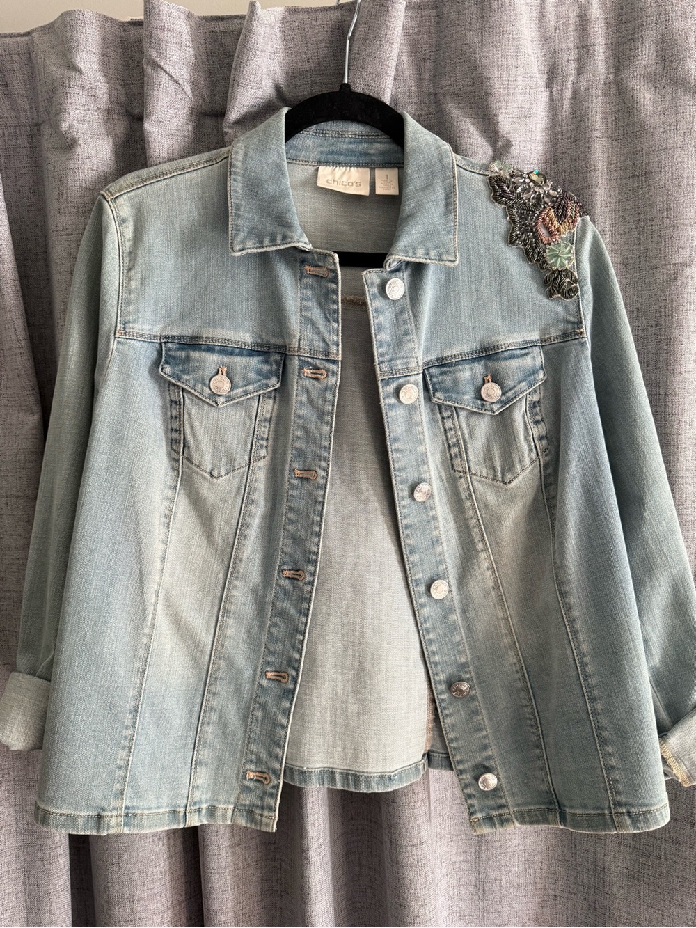 Chicos Embellished Floral Beads/Sequins Denim Jacket Size 1